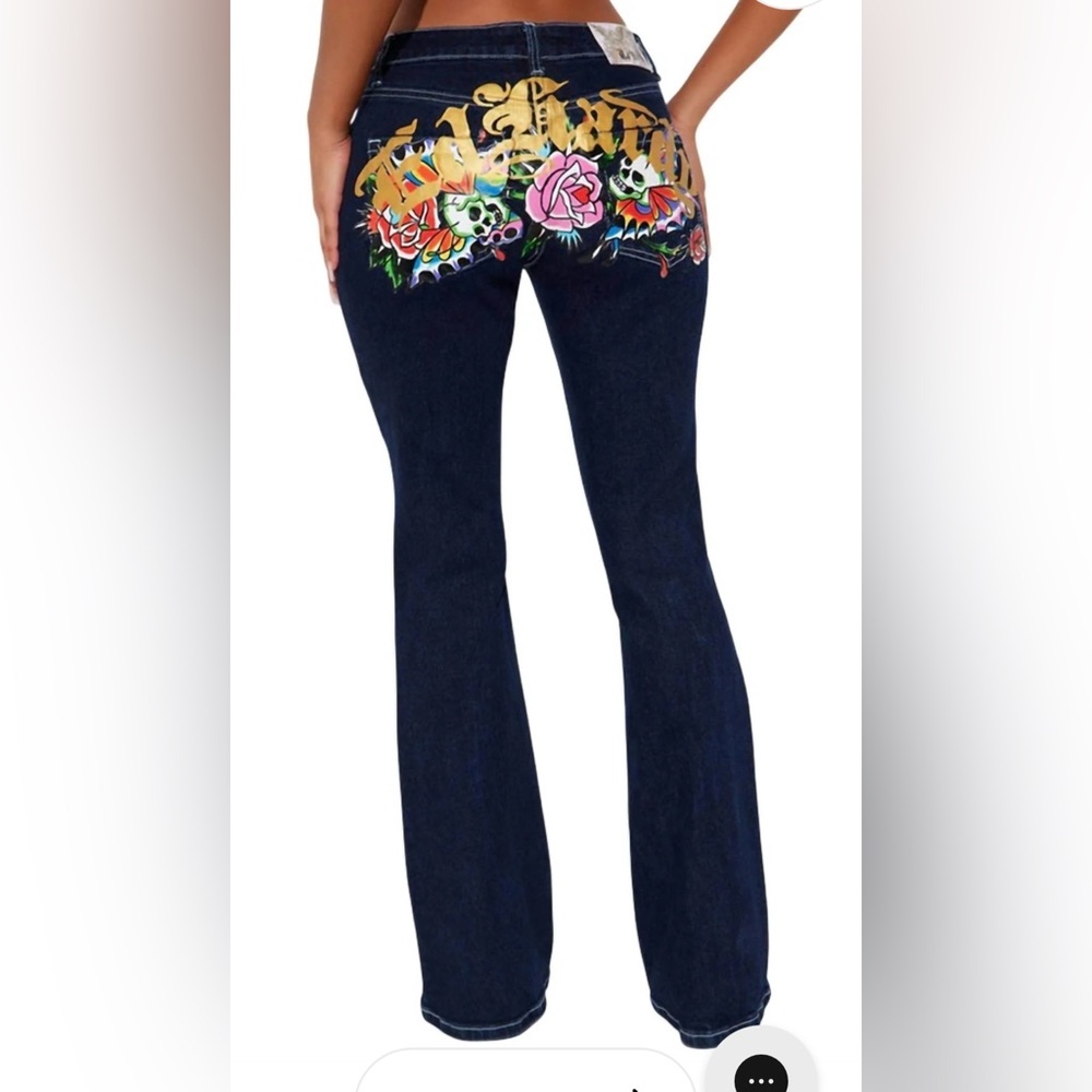NWT sold out Ed Hardy Womenʻs Y2K butterfly boot cut jeans size M